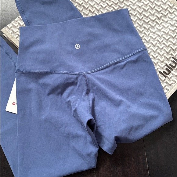 LULULEMON ALIGN NO LINE HR PANT 28” in BRILLIANT BLUE SZ 6 NWT - Picture 4 of 7